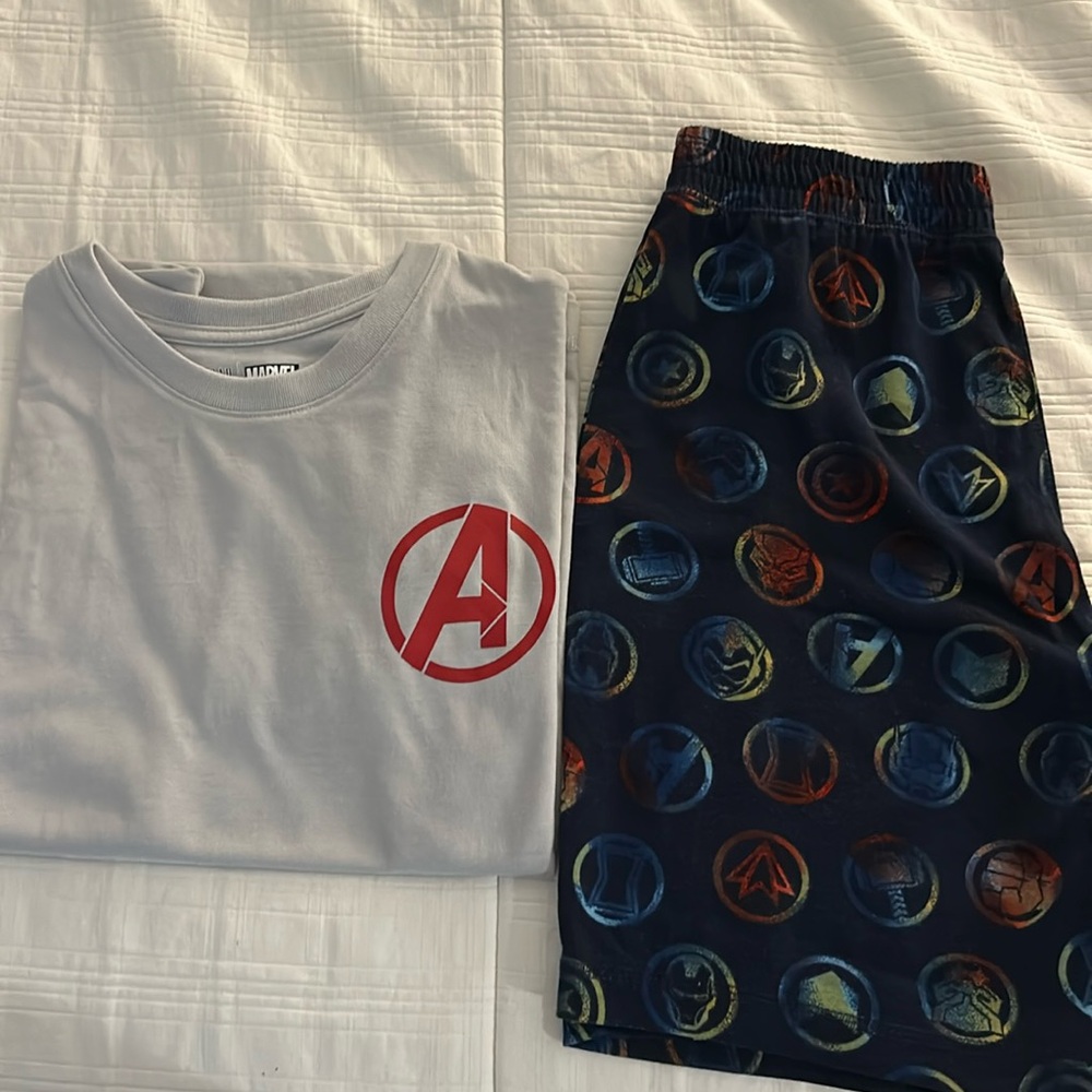 GAP/Marvel boys pajamas size 12